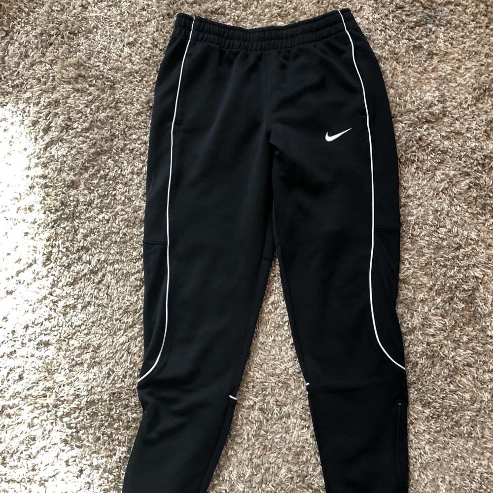 Nike fitted sweat pants